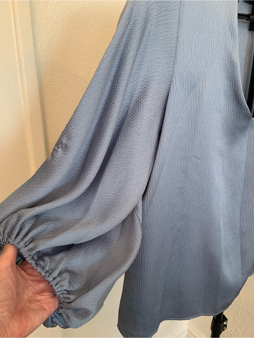 Ty he Light Blue V Neck Women’s Blouse with Balloon Sleeves - Picture 2 of 4